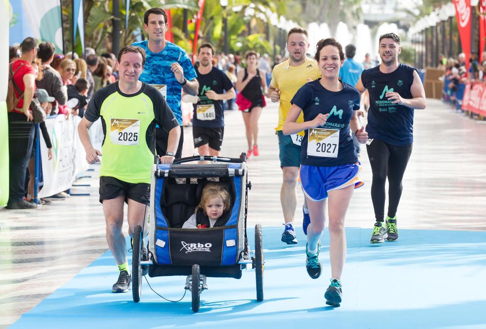 Hamid se adjudica el Medio Maratón de Alicante.