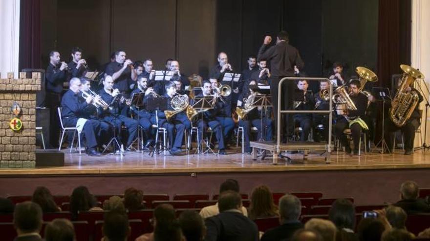 Concierto festero por el Mig Any de San Blas