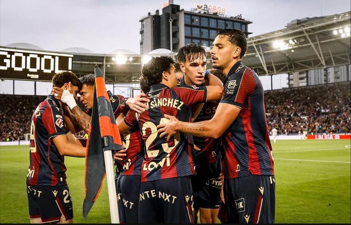 El Levante UD - RCD Mallorca, en imágenes
