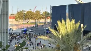 Caos en la fiesta de Ecuador en el Fòrum: los Mossos impiden el paso por aforo completo e investigan reventa de entradas