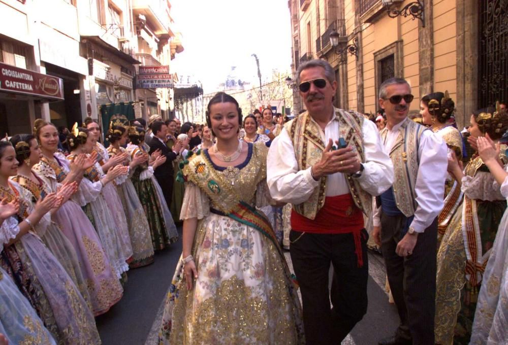 Celebrando el primer premio de Sección Especial de la falla Convento Jerusalén en 2000