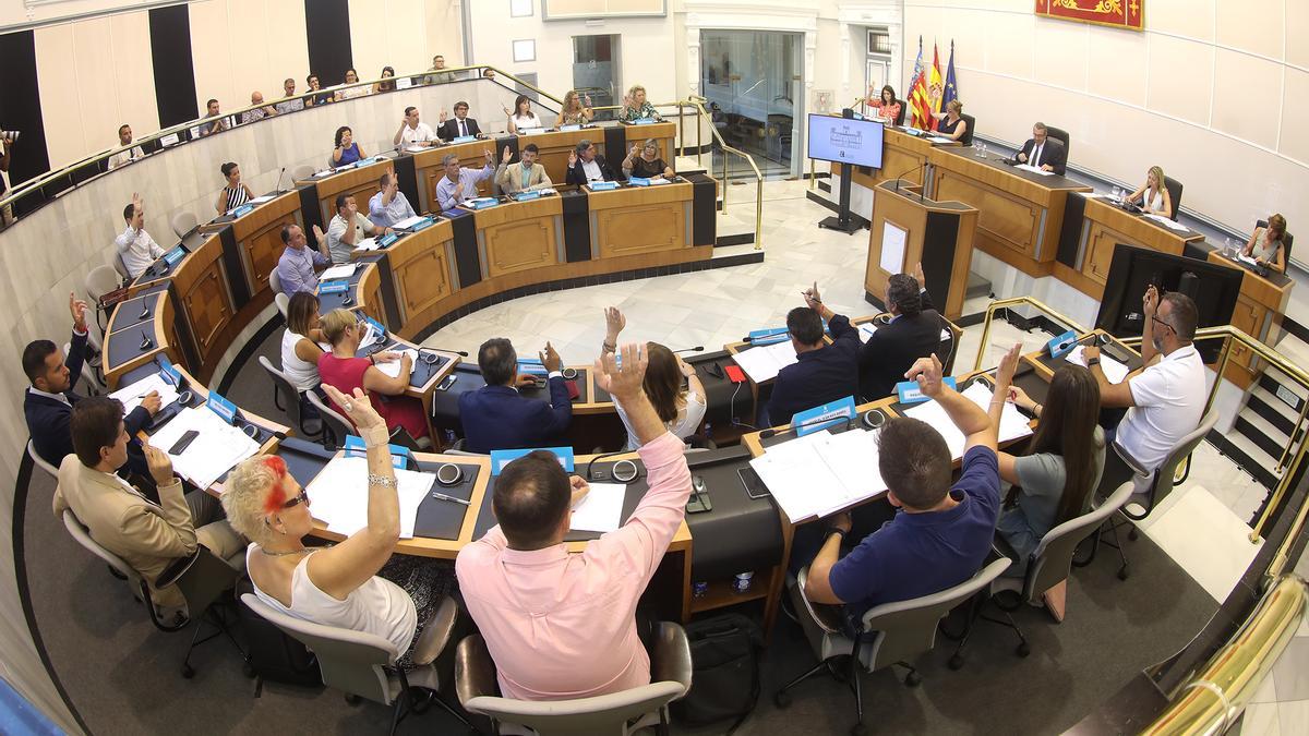 Un pleno de la Diputación de Alicante