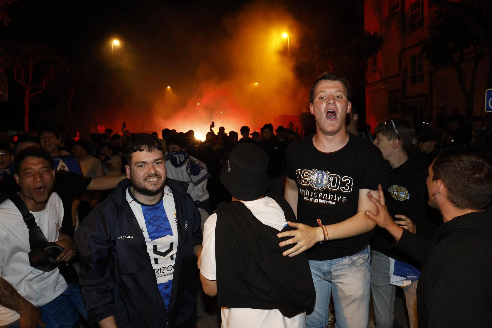 EN IMÁGENES: Locura en las calles de Avilés por el ascenso