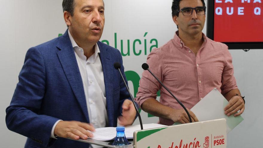 José Luis Ruiz Espejo y Marcos Ruiz, ayer durante la comparecencia.