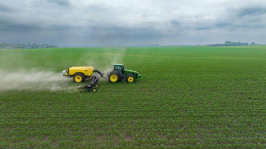 La agricultura y la ganadería industrial dejan sin agua potable a más de 260.000 personas en España, según un informe