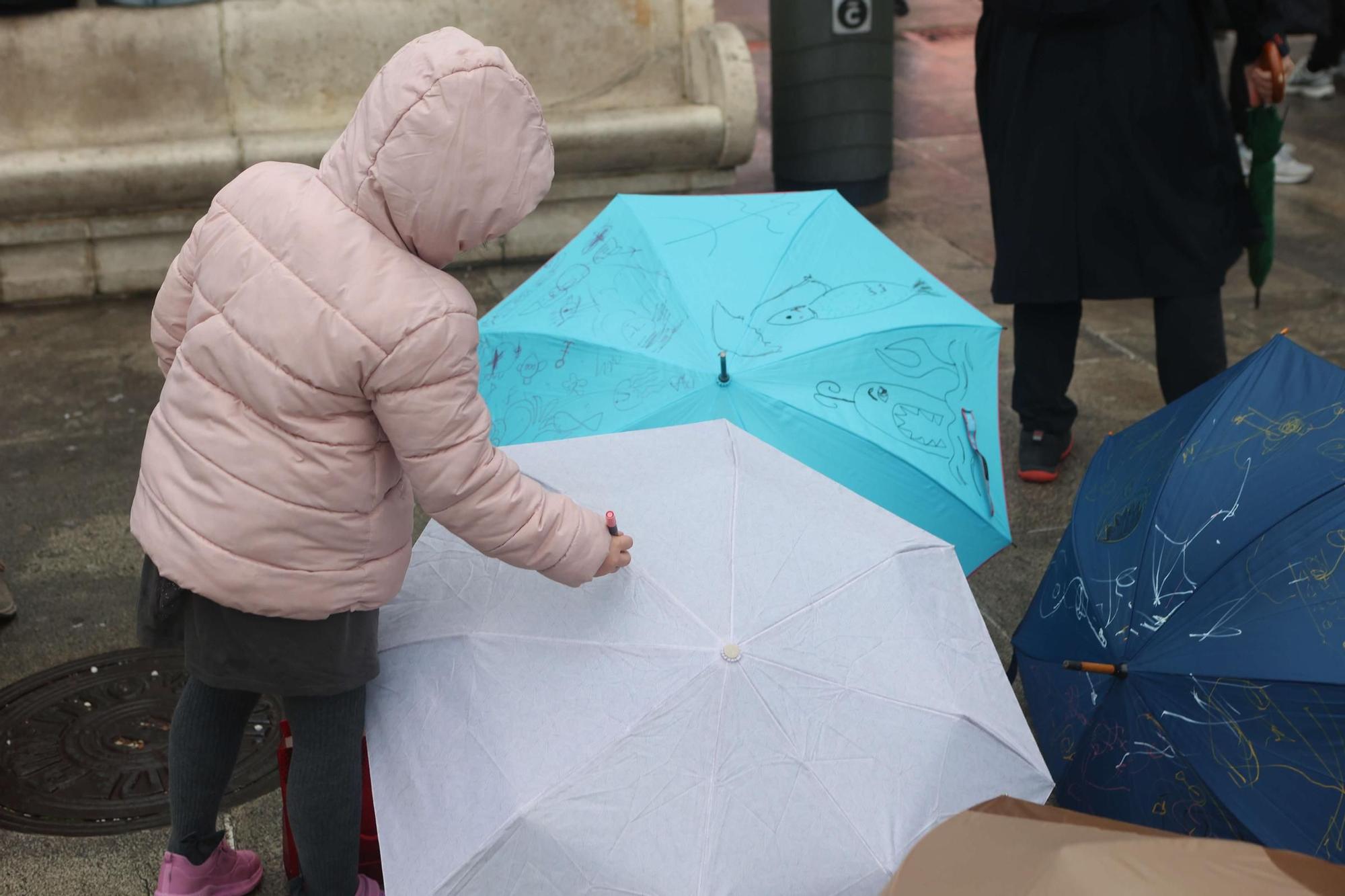 Pintada de paraguas en honor a Urbano Lugrís