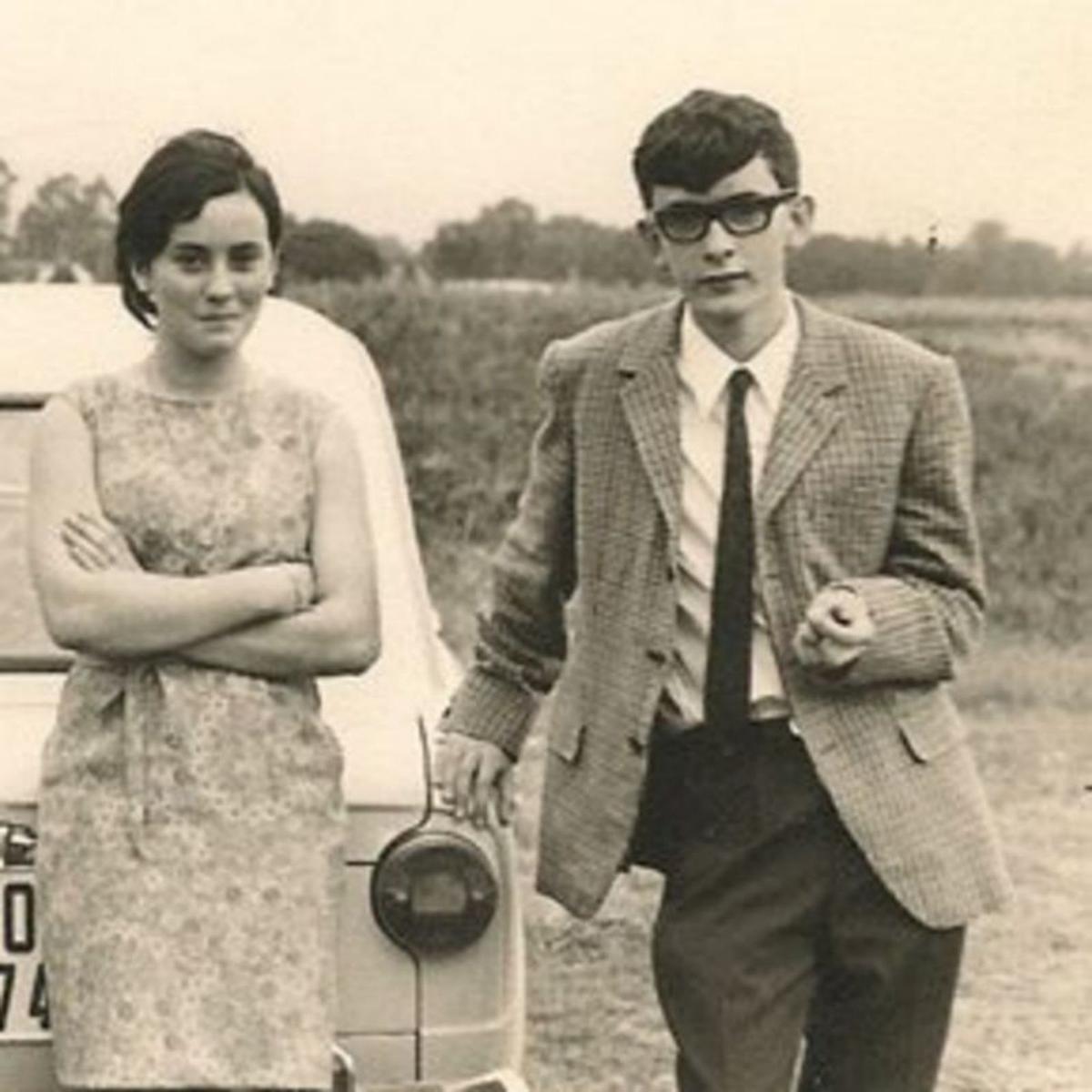 Flor Baena y su hermano Humberto, a principios de los años 70. Cedida