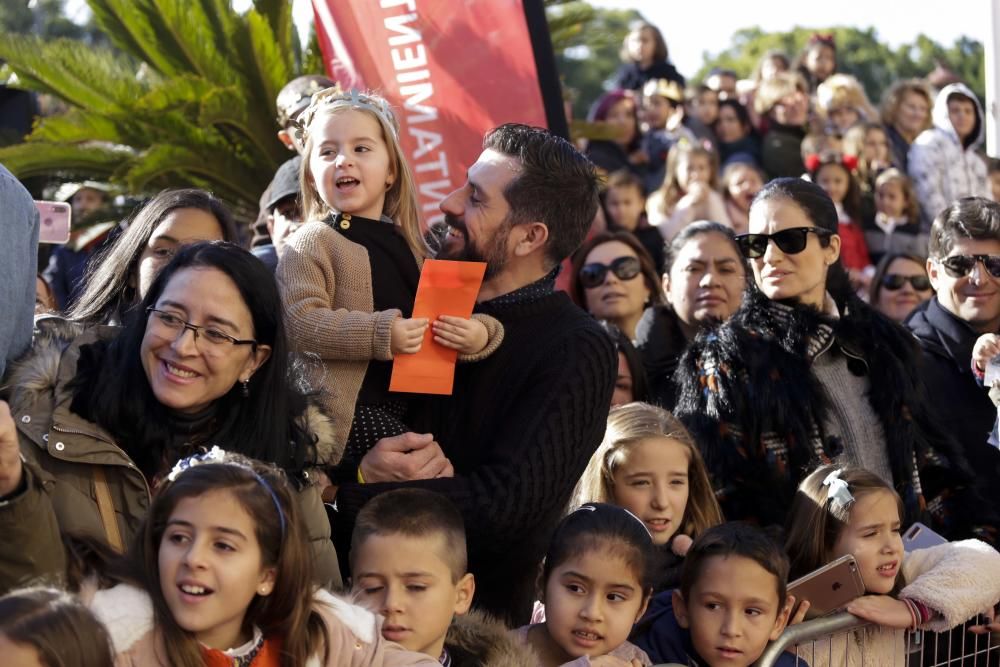 Los Reyes Magos llegan a Murcia repartiendo Roscón