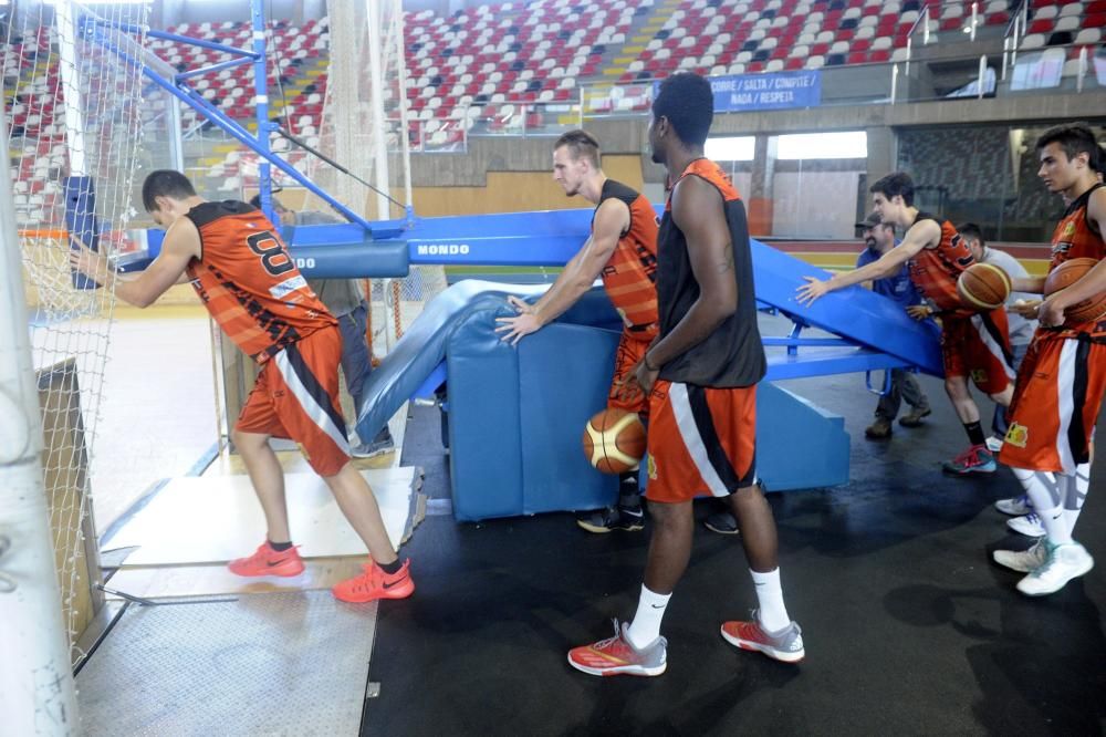 El Básquet Coruña engrasa la maquinaria en Riazor