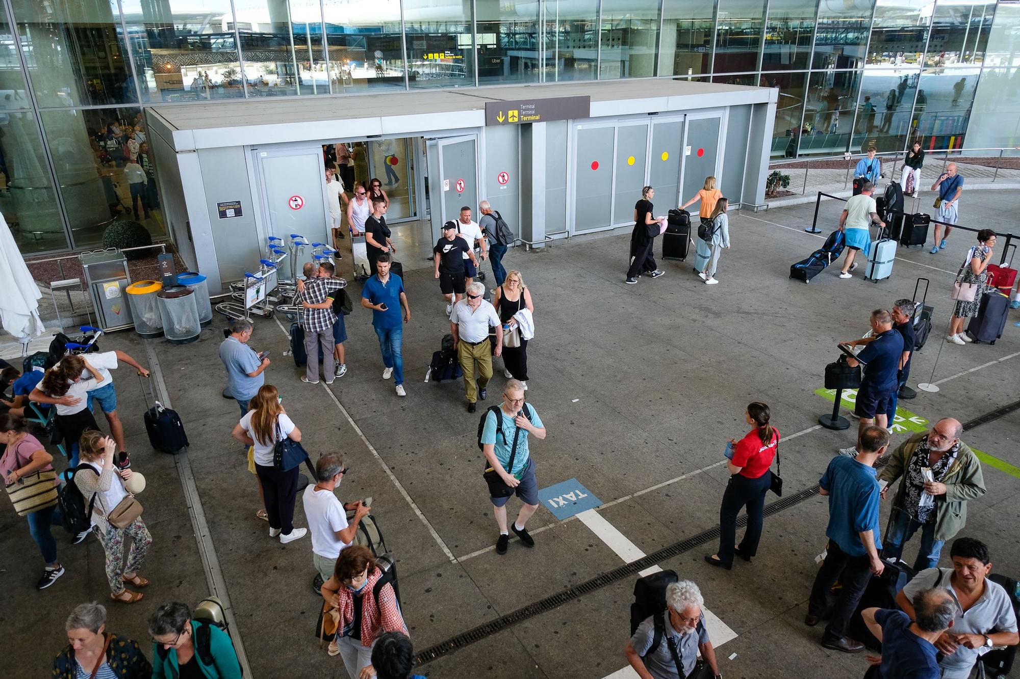 Comienza julio con el aeropuerto de Málaga lleno