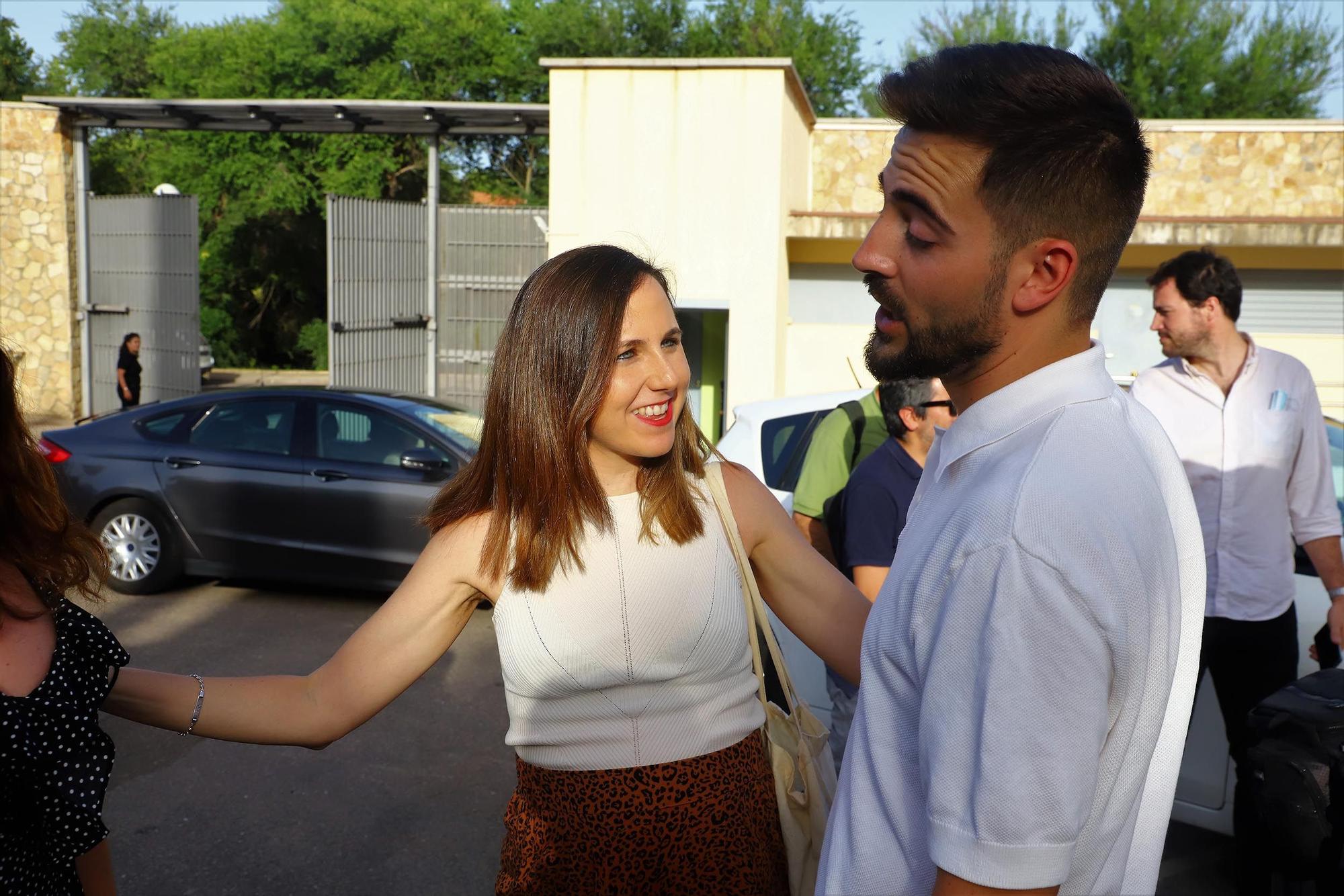 Yolanda Díaz en la campaña electoral andaluza en Córdoba