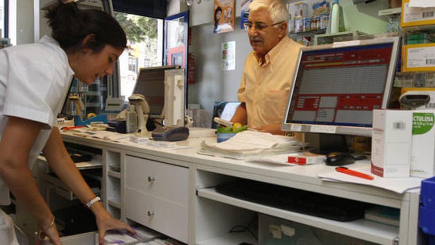 Las farmacias malagueñas ponen en marcha una campaña para mejorar la atención en salud mental.