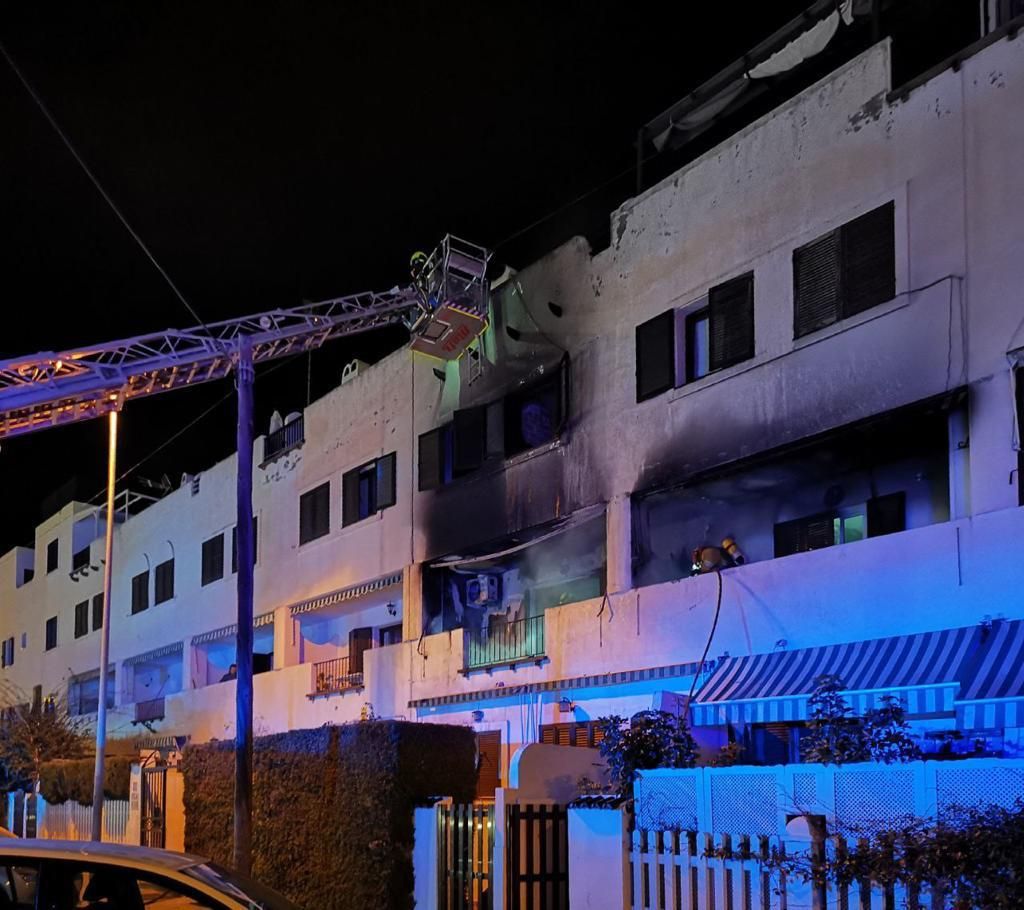 Fallece una mujer en el incendio de su casa en El Campello