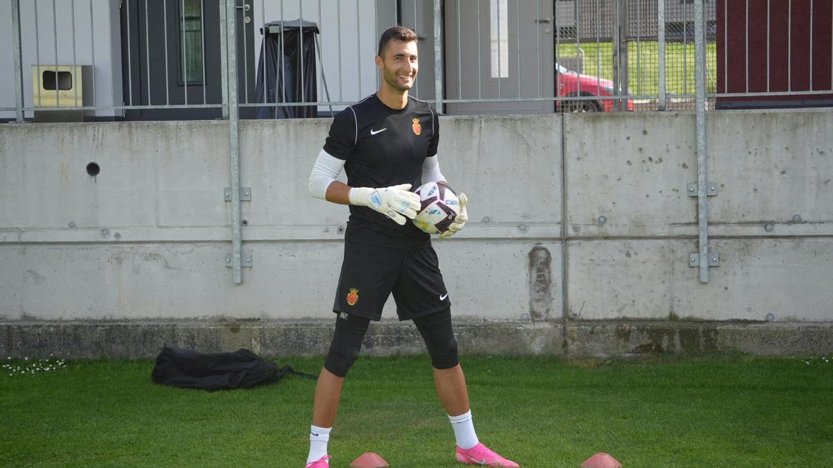 Dominik Greif, durante el entrenamiento de esta tarde en Fulpmes.