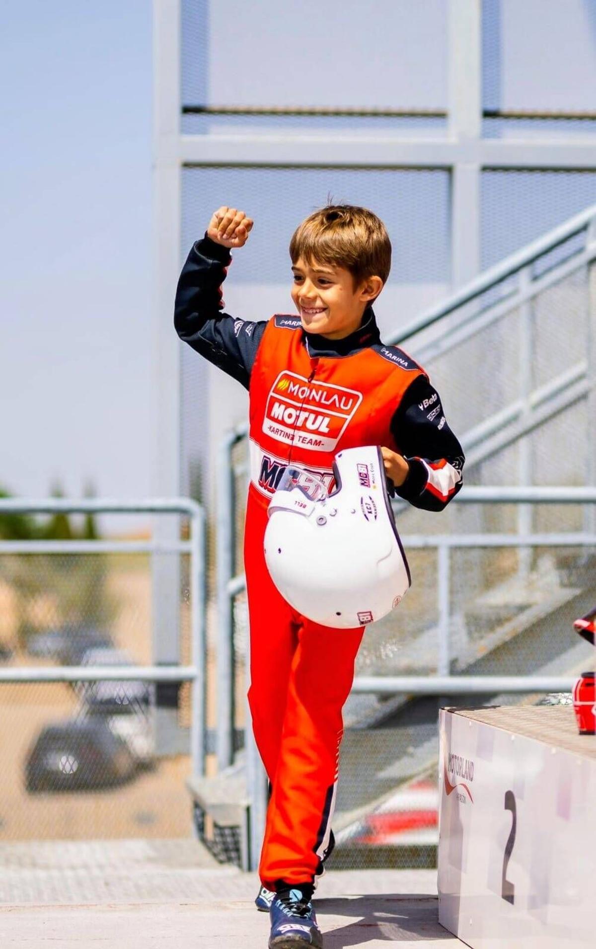 Marc Cruz, pilot manresà de kart de només 10 anys