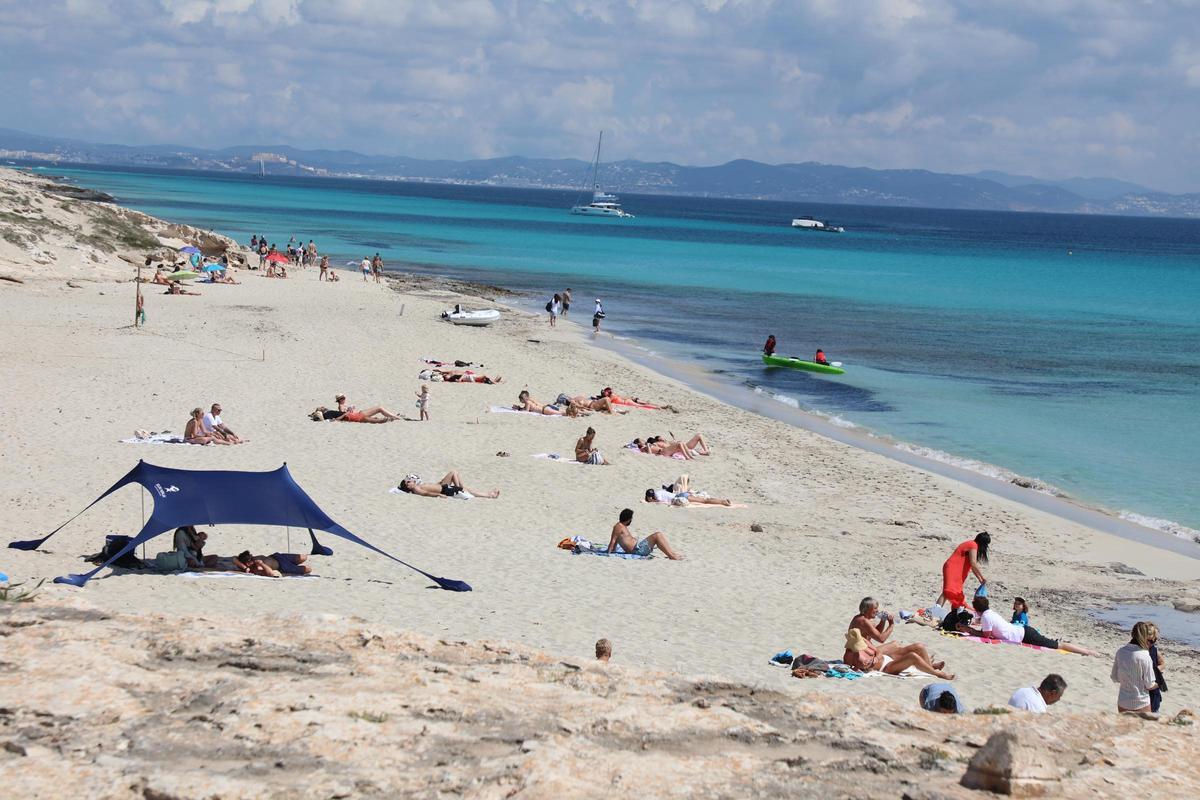 Galería: Control de acceso a ses Illetes y a la playa de Llevant en Formentera