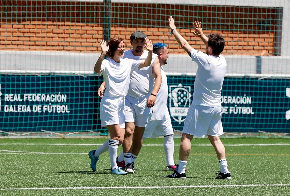 Los blancos, liderados por Jamas, vencieron 6-2 en el partido de 'A outra Irmandiña'.