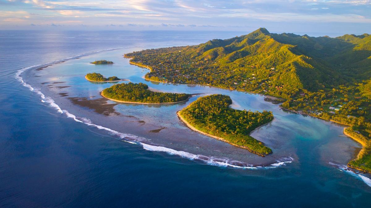 Rarotonga, en las Islas Cook se conforma como un verdadero paraíso polinesio.