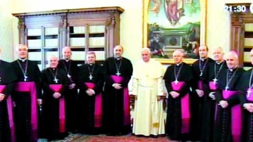 Los obispos gallegos exponen al Papa la falta de vocaciones, el paro juvenil y el espíritu jacobeo
