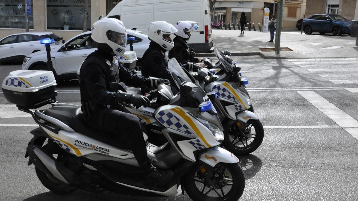 Motoristas de Proximidad de la Policía Local de Palma.