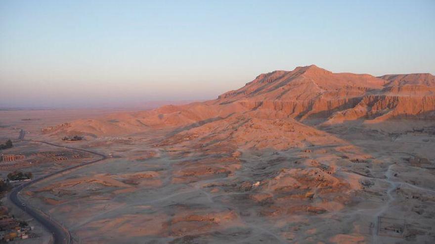 Hallada en Egipto bajo la arena una gran ciudad perdida de 3.000 años