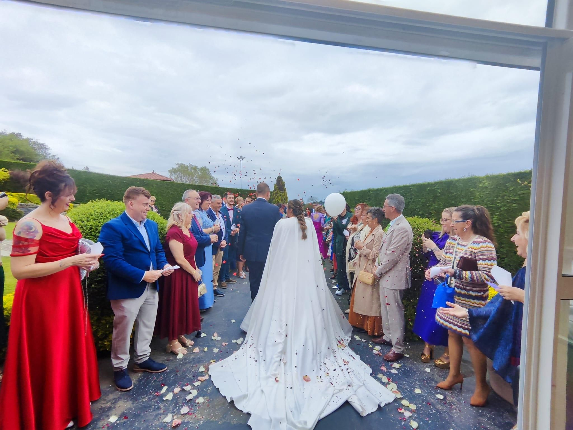La boda de María y Adrián, en imágenes
