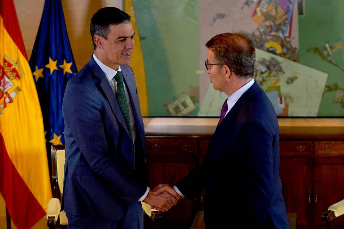Encuentro entre Pedro Sánchez y Alberto Nuñez Feijóo  el pasado octubre