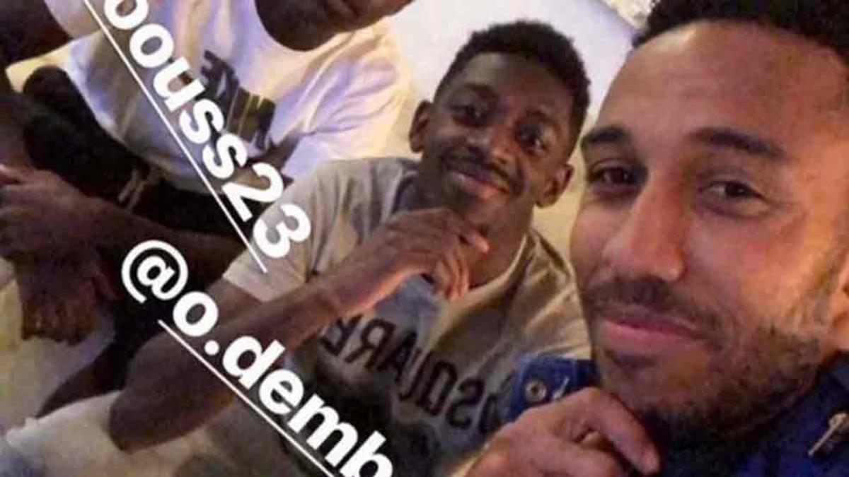 Aubameyang visitó a su amigo Dembélé