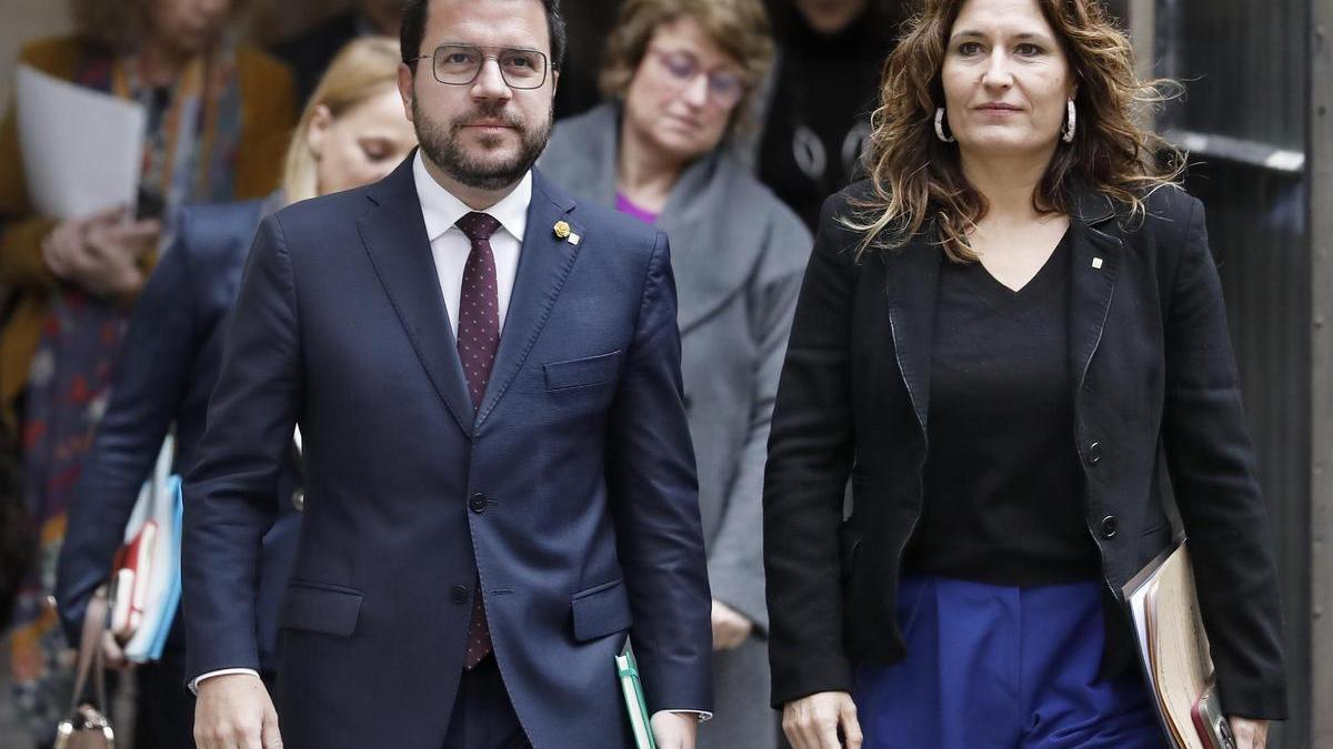 El president Aragonès y la consellera Vilagrà este lunes antes de la reunión del Govern.