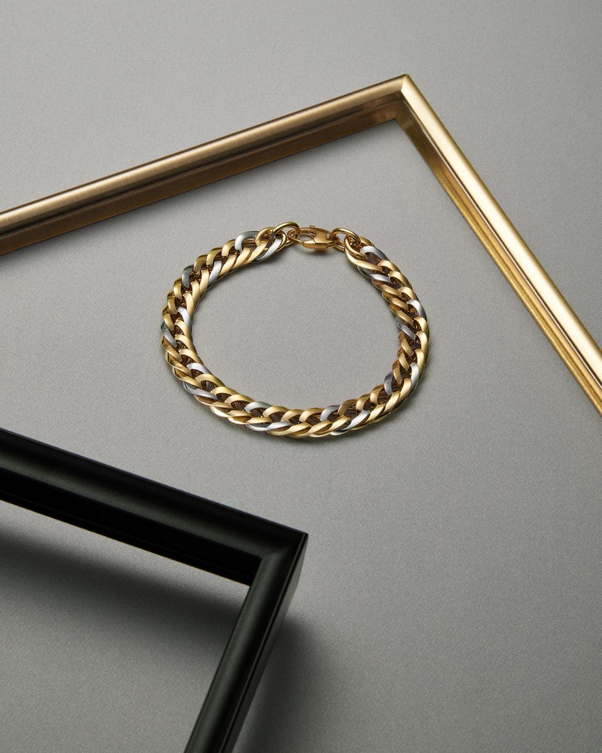 Pulsera de oro bicolor de 18 quilates.