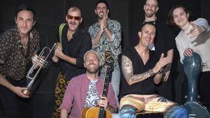 La Pegatina recupera l’essència