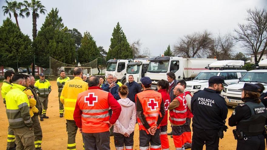 Palma del Río despliega un operativo especial de limpieza tras el temporal con Infoca, Bomberos y Cruz Roja
