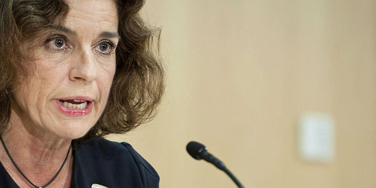 Ana Botellla defensa la reforma laboral.