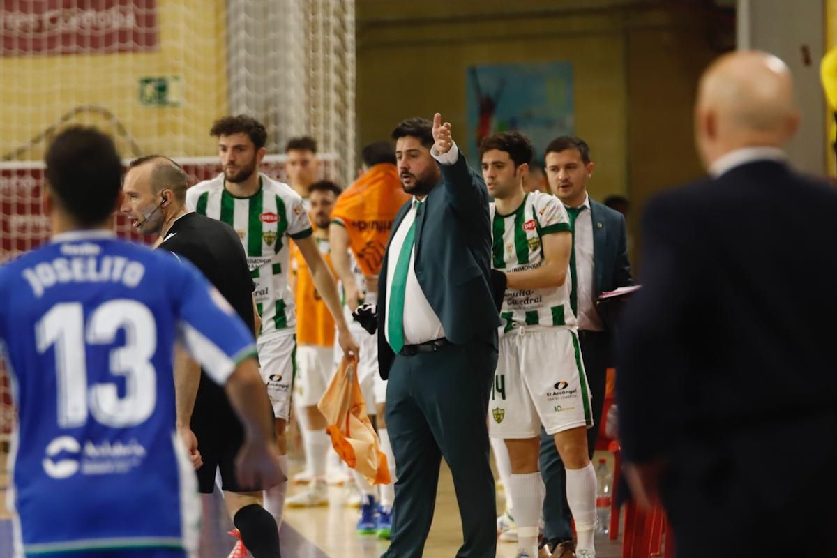 Las imágenes del derbi entre el Córdoba Futsal y el Betis en Vista Alegre
