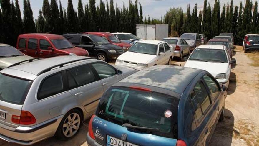 Coches a subasta en Sant Josep.