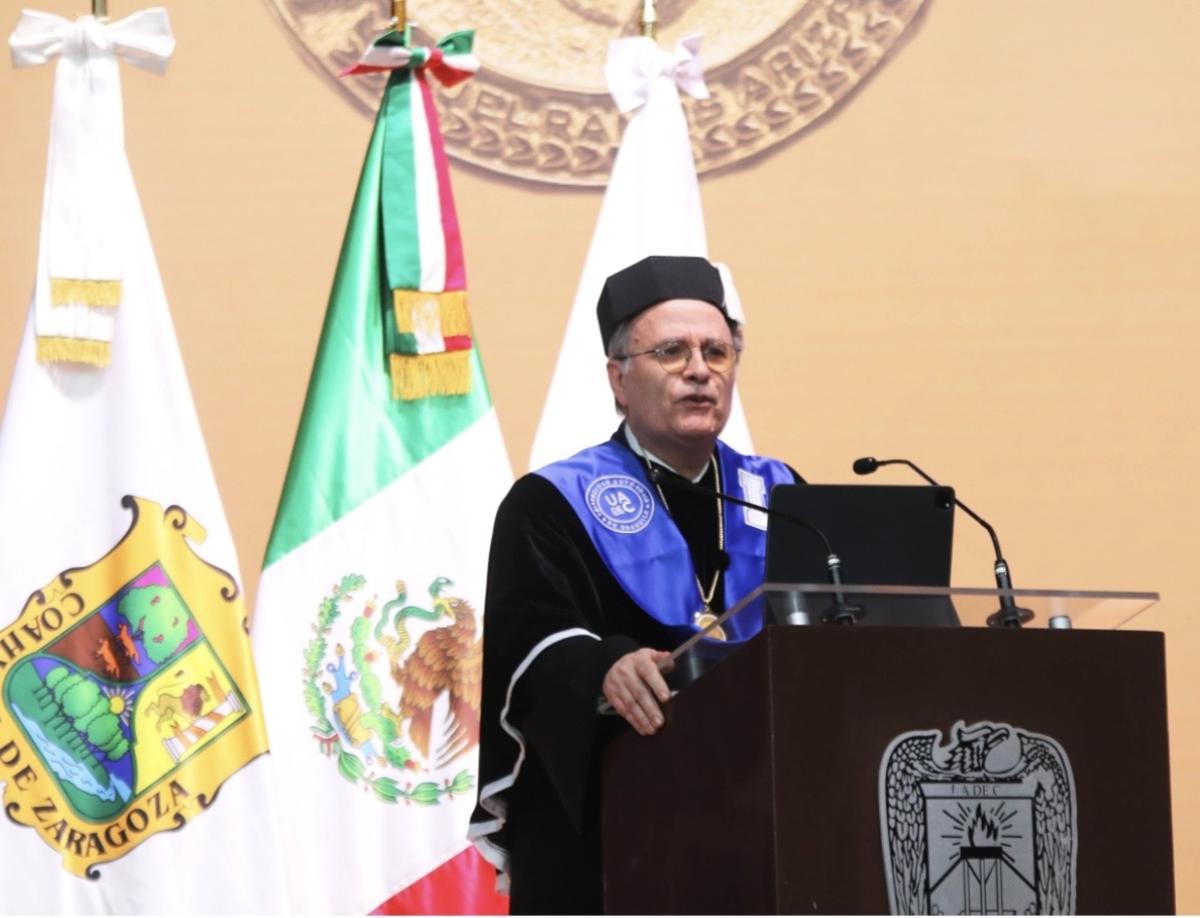 El catedrático Francisco Blanco, investido doctor honoris causa