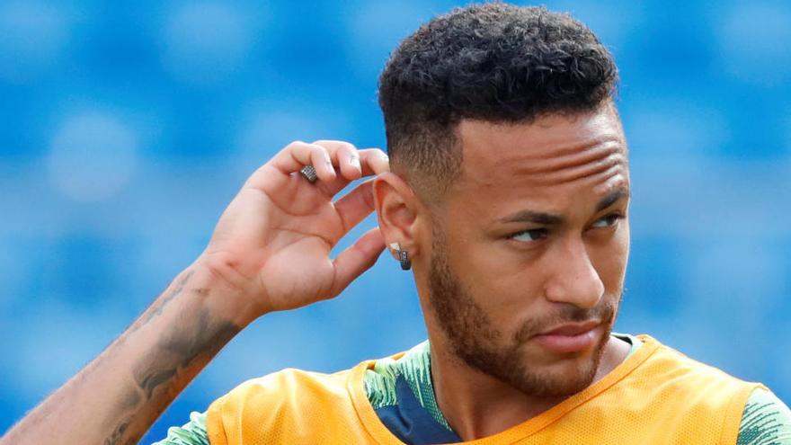 Neymar, en un encuentro con Brasil