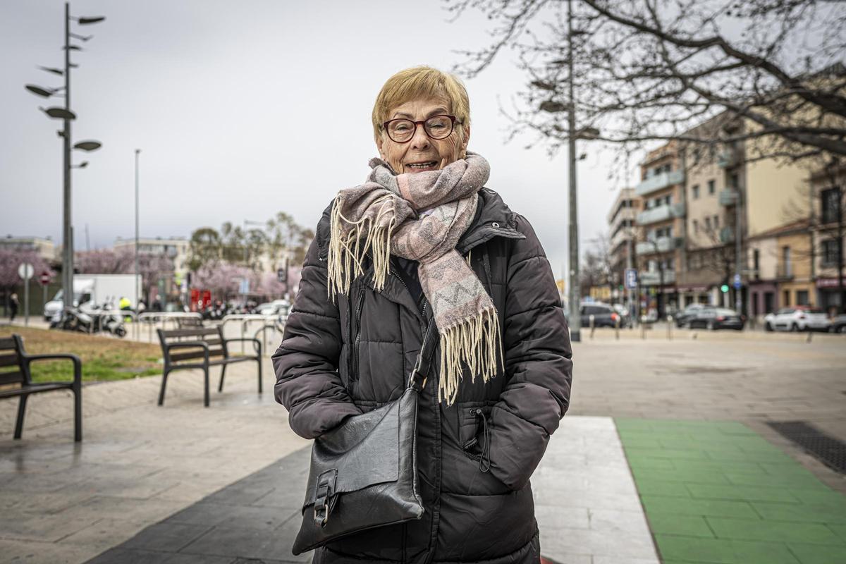 Isabel Soriano (75 años) acompañó a su hija a probar la B-40 para ir a Manresa