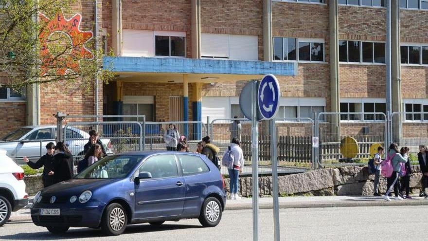 El Sergas vigila a 40 alumnos y profesores tras contraer coronavirus un menor de Moaña