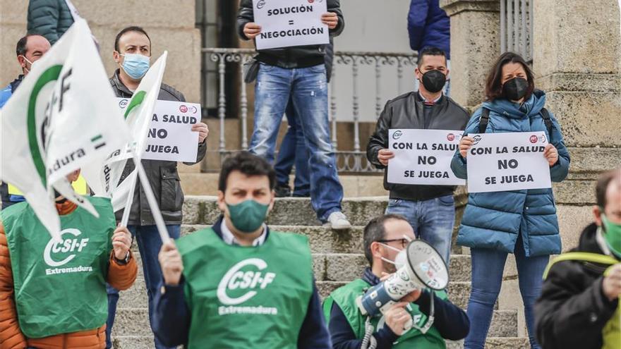 Policías locales retan a Licerán, que se planta: «Tienen que cumplir»