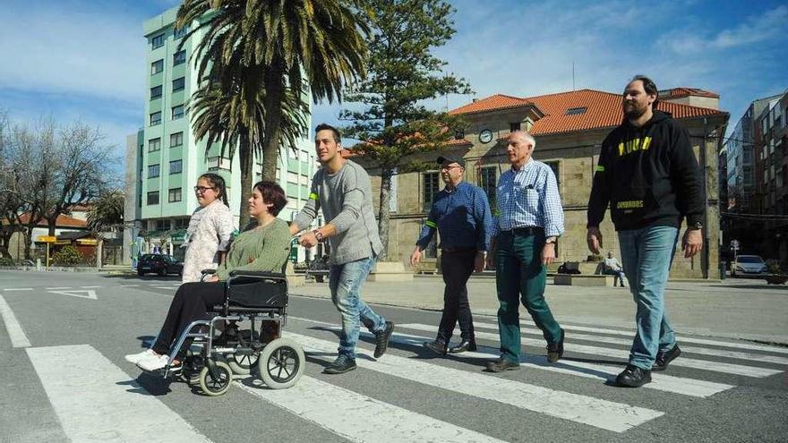 Los cambadeses que se han convertido en el rostro del programa de educación vial. // Iñaki Abella