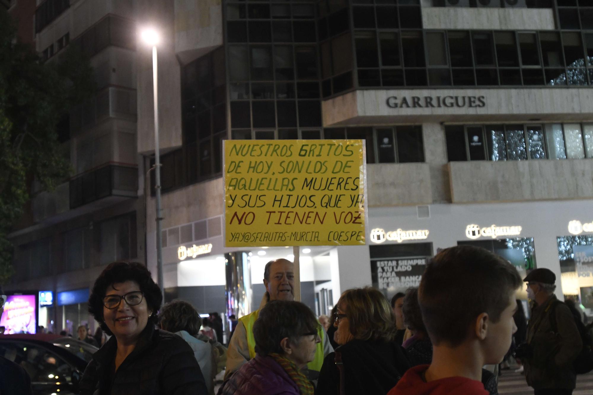 Las imágenes de la manifestación contra la violencia machista en Murcia