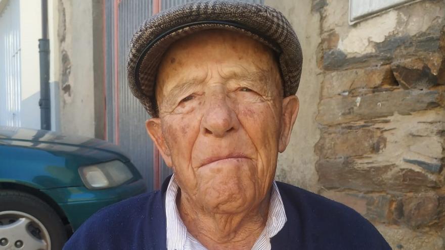 Manuel Gago, el &quot;abuelo&quot; de Aliste: “en 104 años nunca he estado malo”