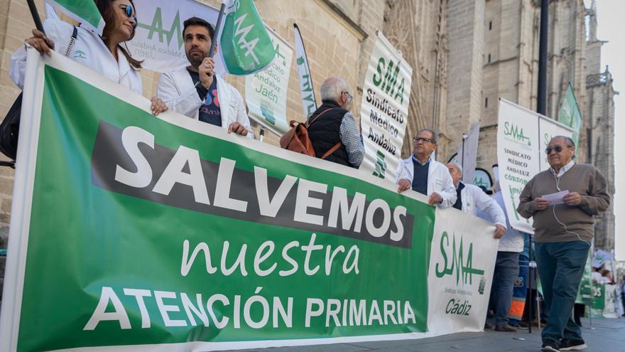 Ruta por Atención Primaria: menos centros, más médicos y el triple de espera que en 2012