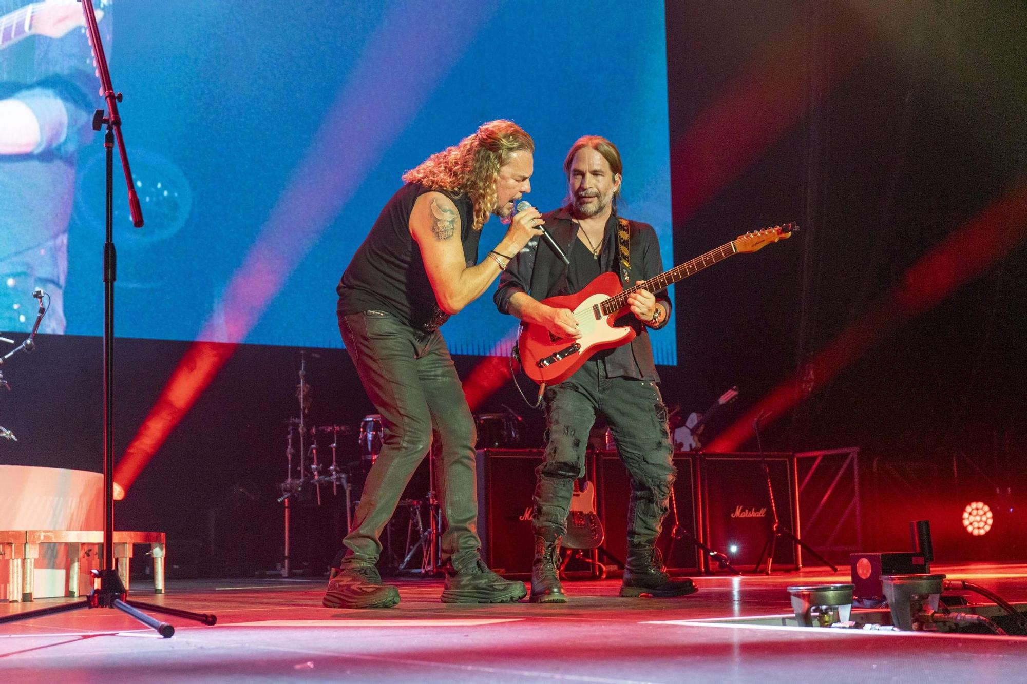 Concierto de Maná en el Coliseum de A Coruña.