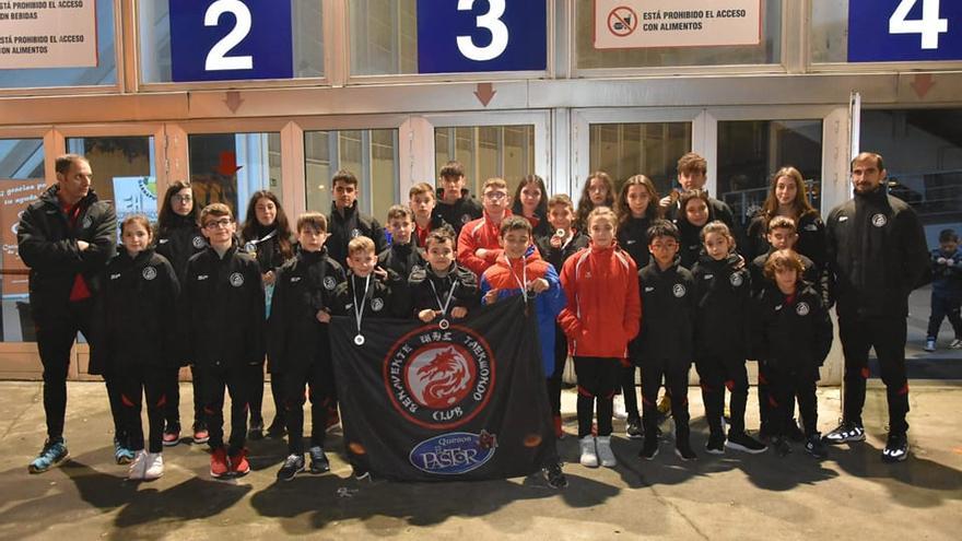 Siete medallas para el Club Taekwondo Benavente en el Open Cidade A Coruña