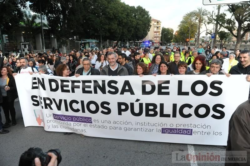 La marea blanca toma Murcia