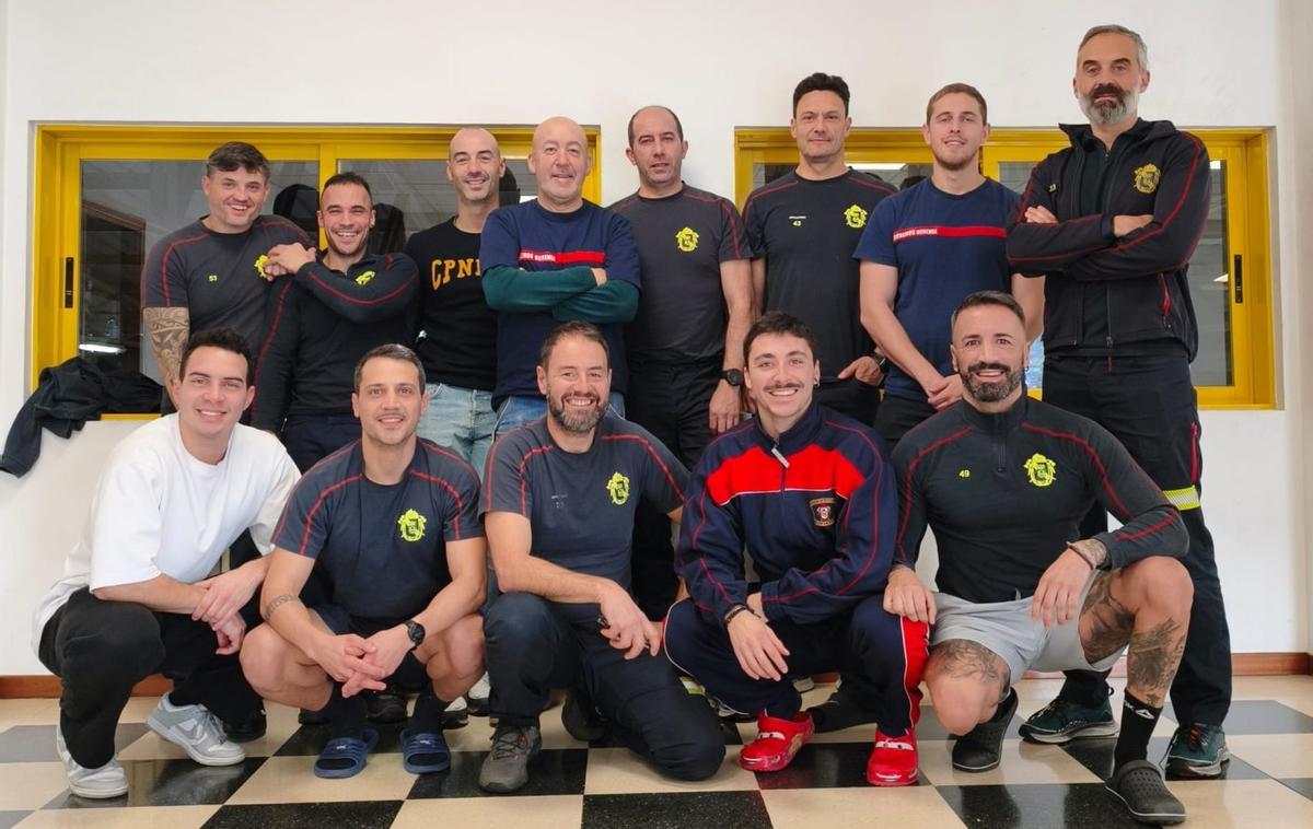 El parque de bomberos despidió a Benito Barroso.  | |  CEDIDA