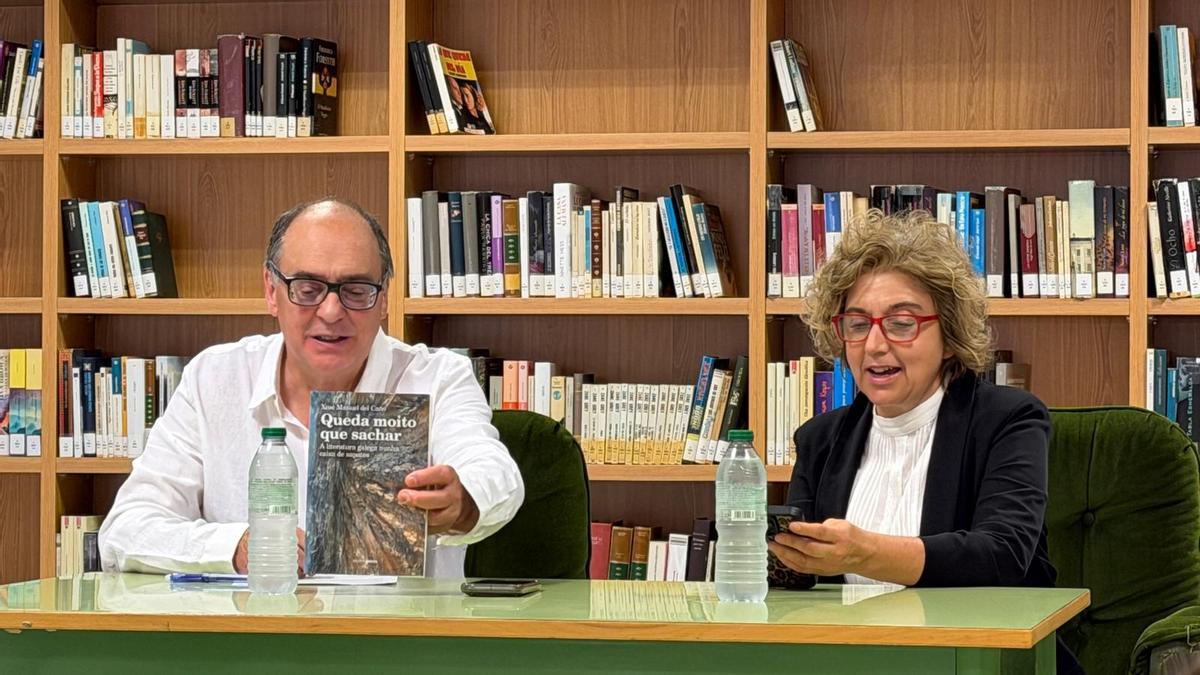 Del Caño e a concelleira de Cultura do Barco, Marga Pizcueta.