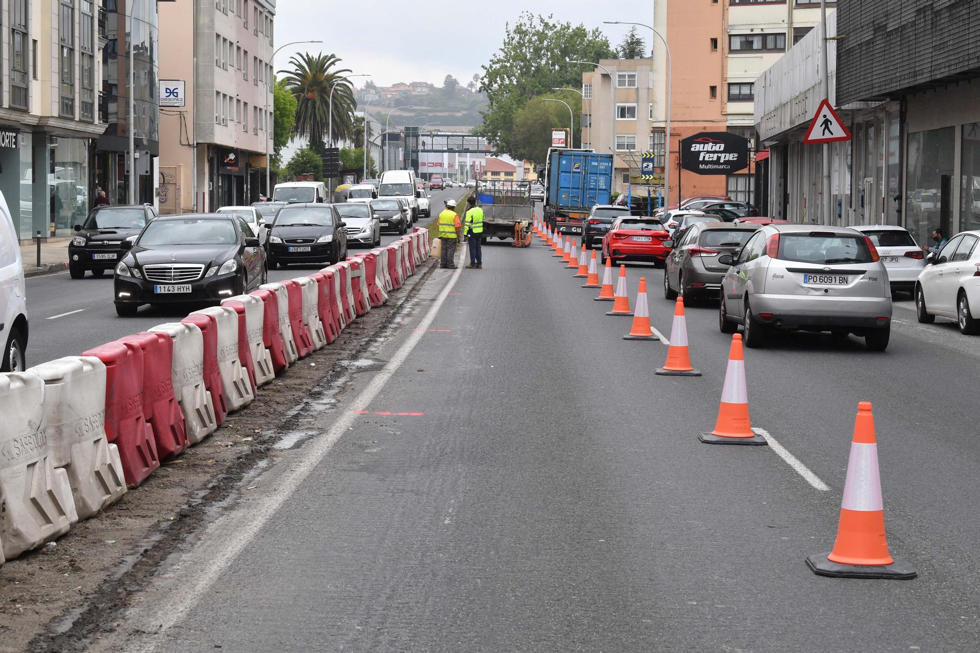 Atascos en Perillo por el arranque de las obras de Sol y Mar